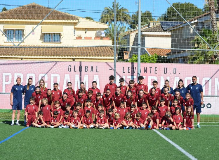 Campus de pascua 21 football academy